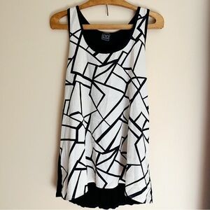 THX Thanx Collection White Abstract Pattern Tank Top